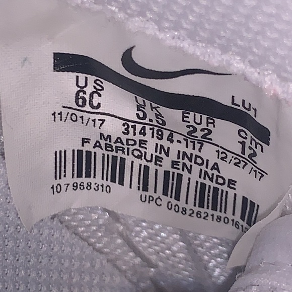 • Nike Air Force 1’s • - Picture 10 of 10